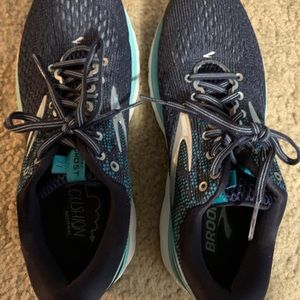 Brooks Ghost Sneakers